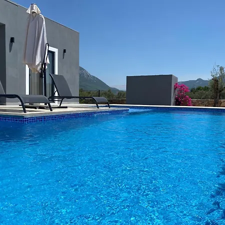 Villa Karpuz *